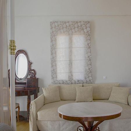 Emilia Luxury Apartments Megas Gialos - Nites Exterior foto