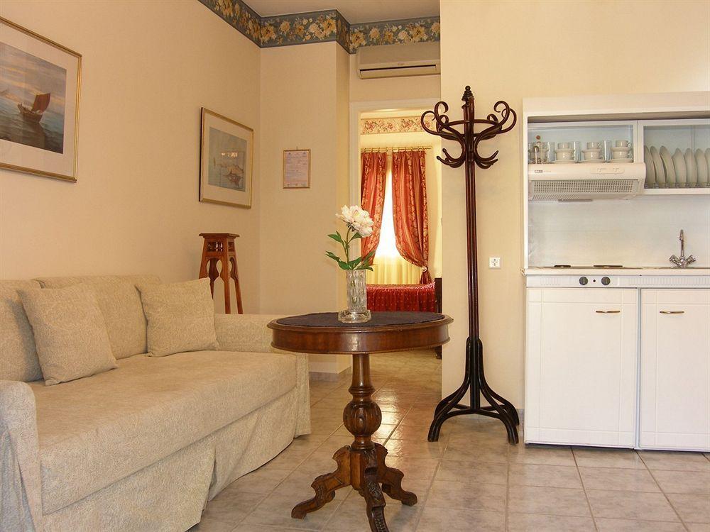 Emilia Luxury Apartments Megas Gialos - Nites Exterior foto