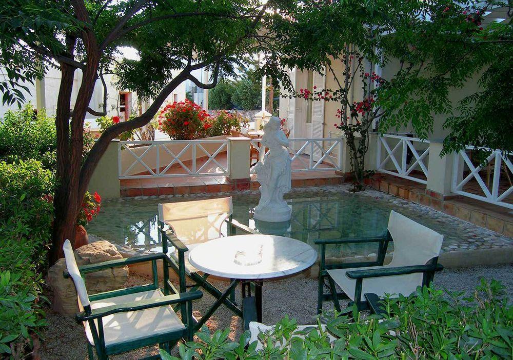 Emilia Luxury Apartments Megas Gialos - Nites Exterior foto