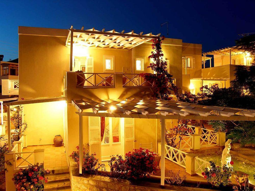 Emilia Luxury Apartments Megas Gialos - Nites Exterior foto