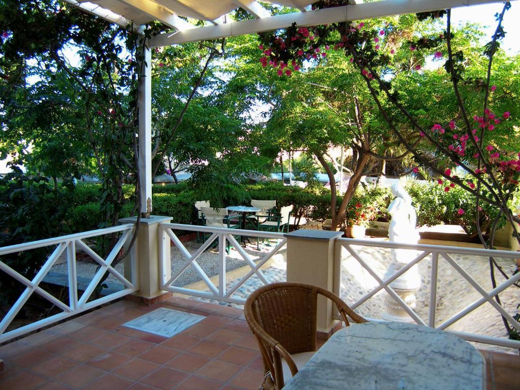Emilia Luxury Apartments Megas Gialos - Nites Quarto foto